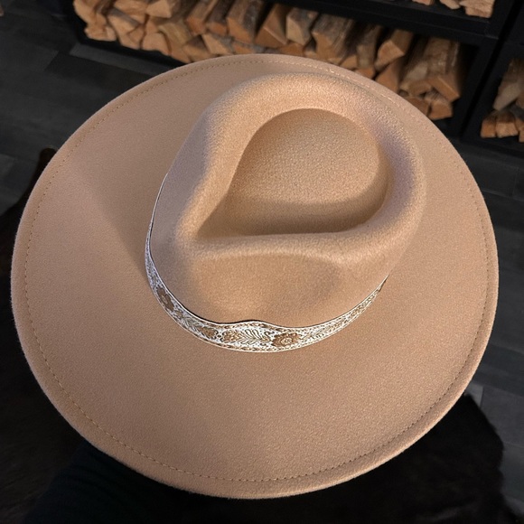 Women Wide Brim Hat Western Cowgirl With Lace Design - Picture 2 of 4